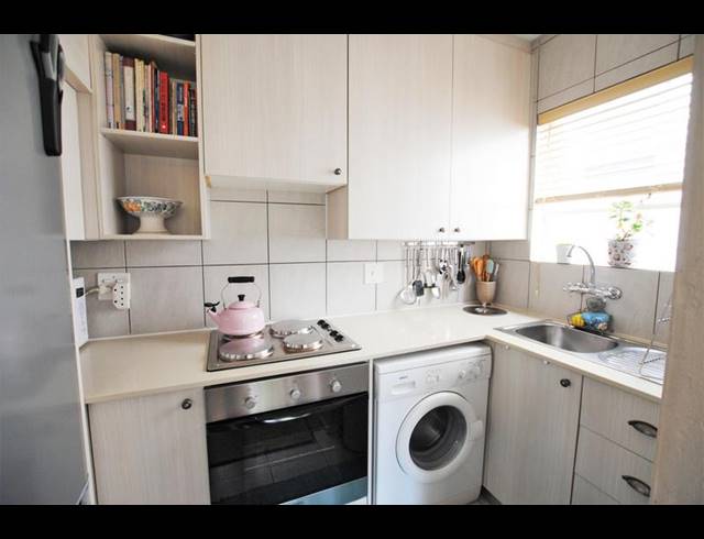 1 BEDROOM APARTMENT FOR SALE IN RIVONIA